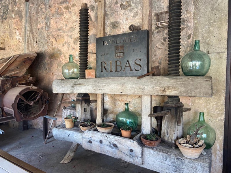 Bodegues Ribas antique wine press